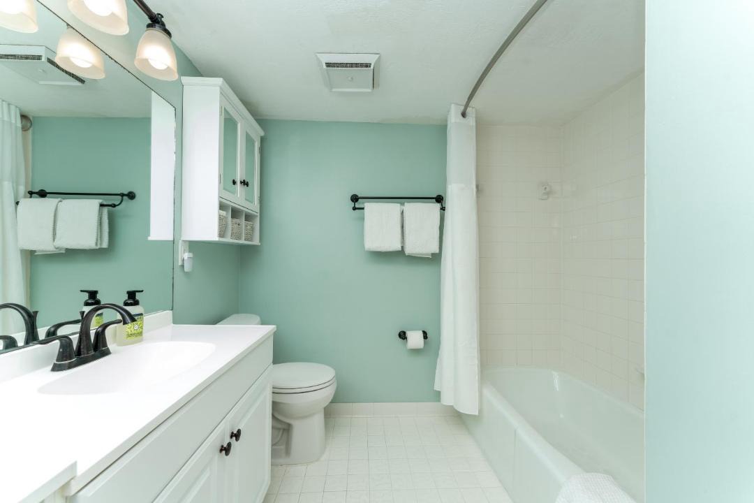 Photo of Bathroom in Ormond-by-the-Sea
