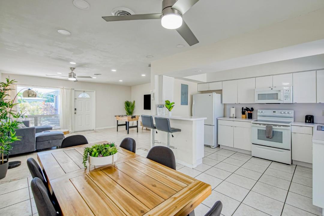 Photo of Others in Coral Ridge Isles