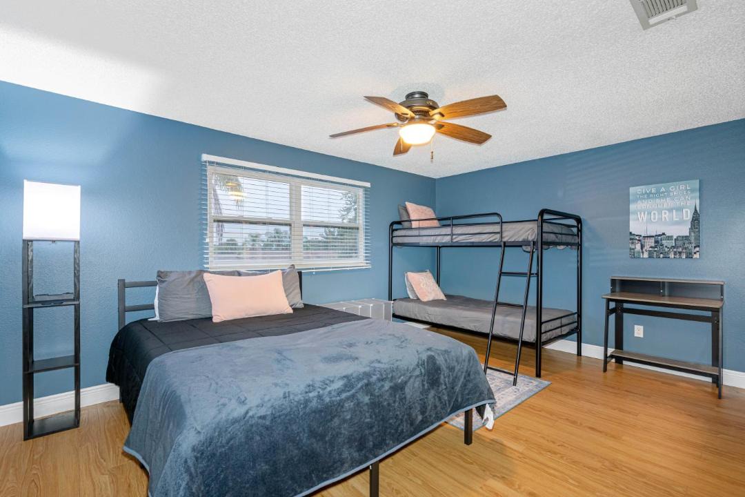 Photo of Bedroom in Bay Crest Park