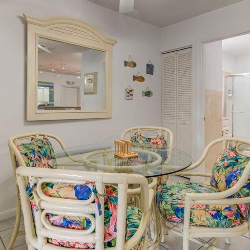 Photo of Livingroom in Islamorada