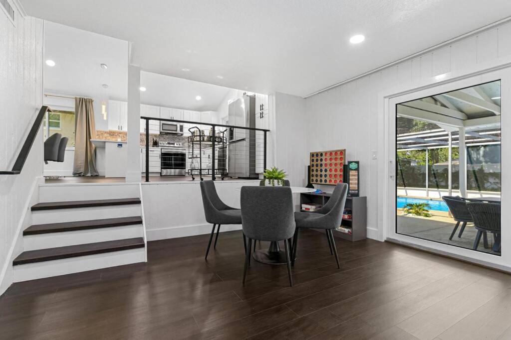 Photo of Livingroom in Seminole