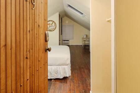 Photo of Bedroom in Key West Historic District