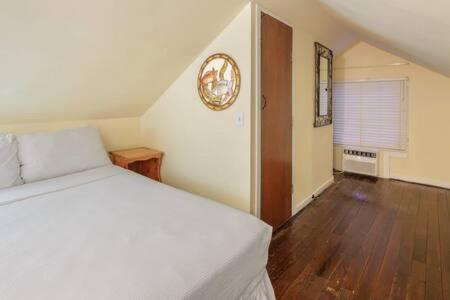 Photo of Bedroom in Key West Historic District