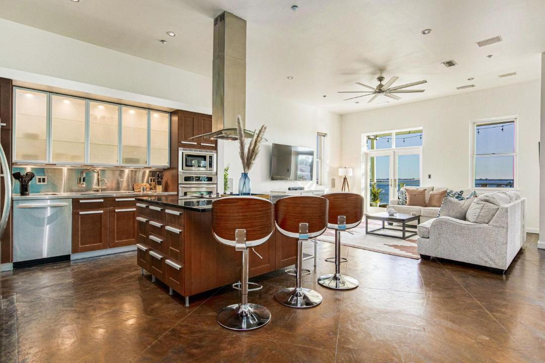 Photo of Livingroom in Southeast Pensacola