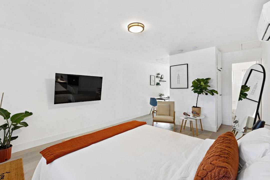 Photo of Bedroom in Lake Ridge