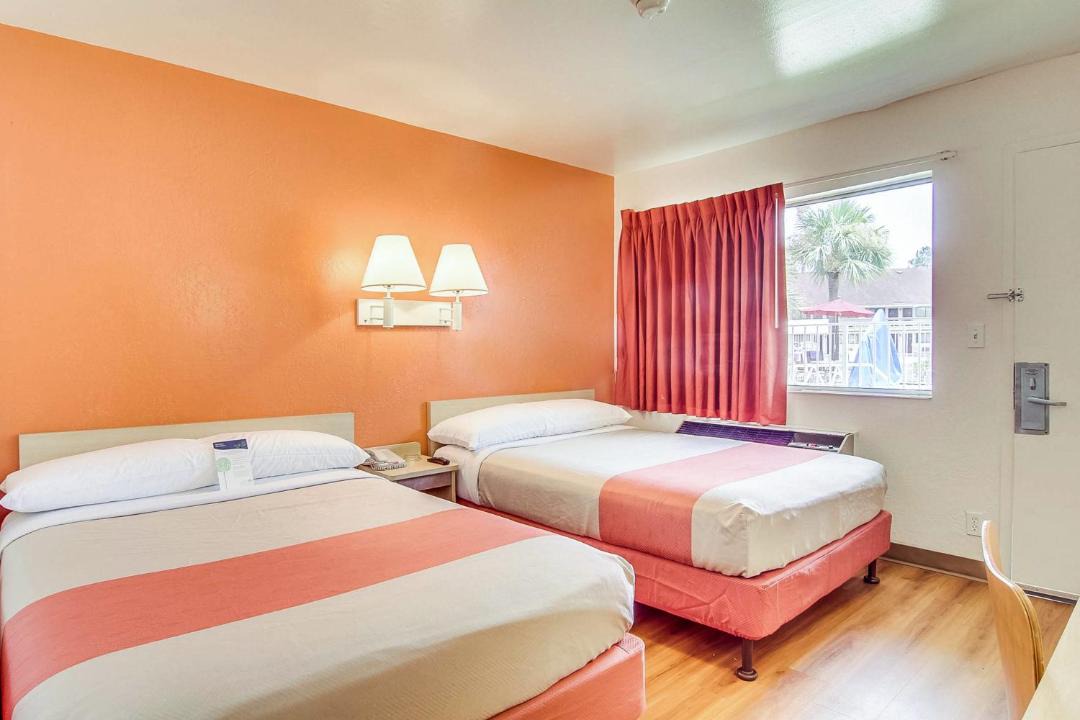 Photo of Bedroom in Doctors Inlet