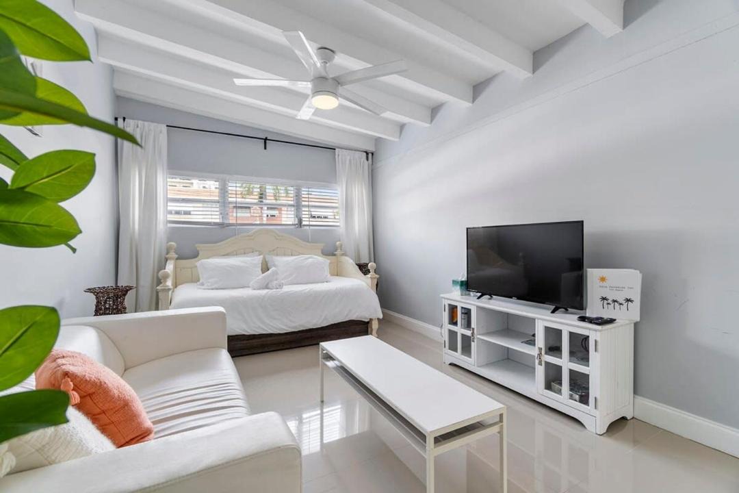 Photo of Livingroom in Dolphin Isles
