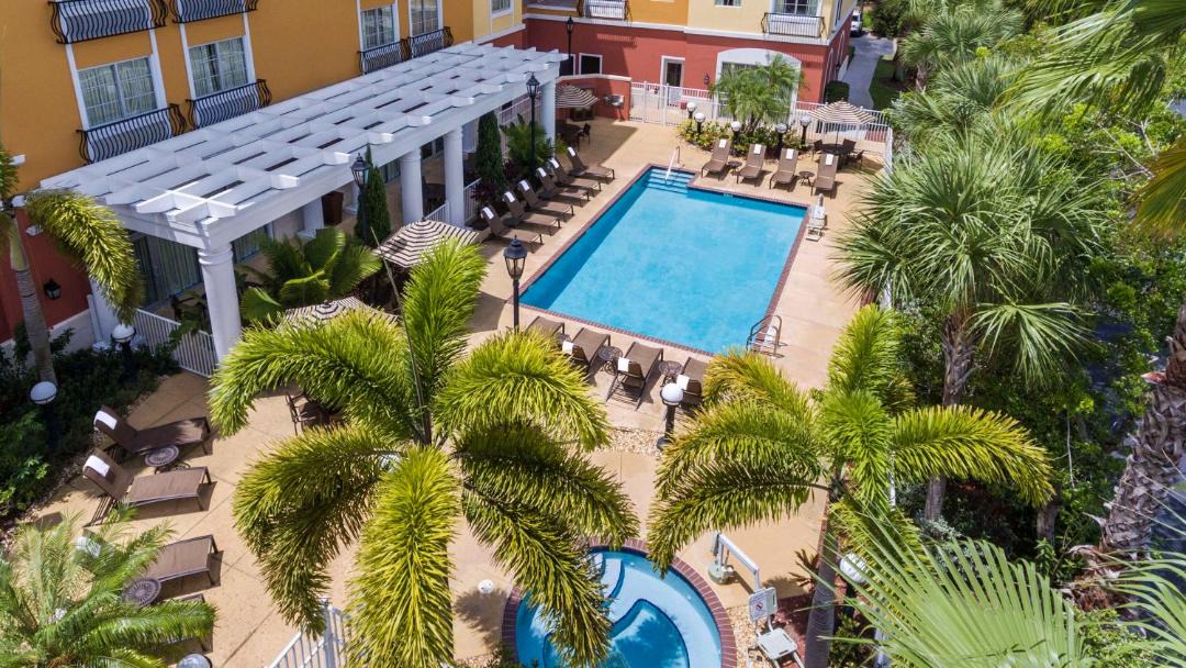 Photo of Outdoor in Estero