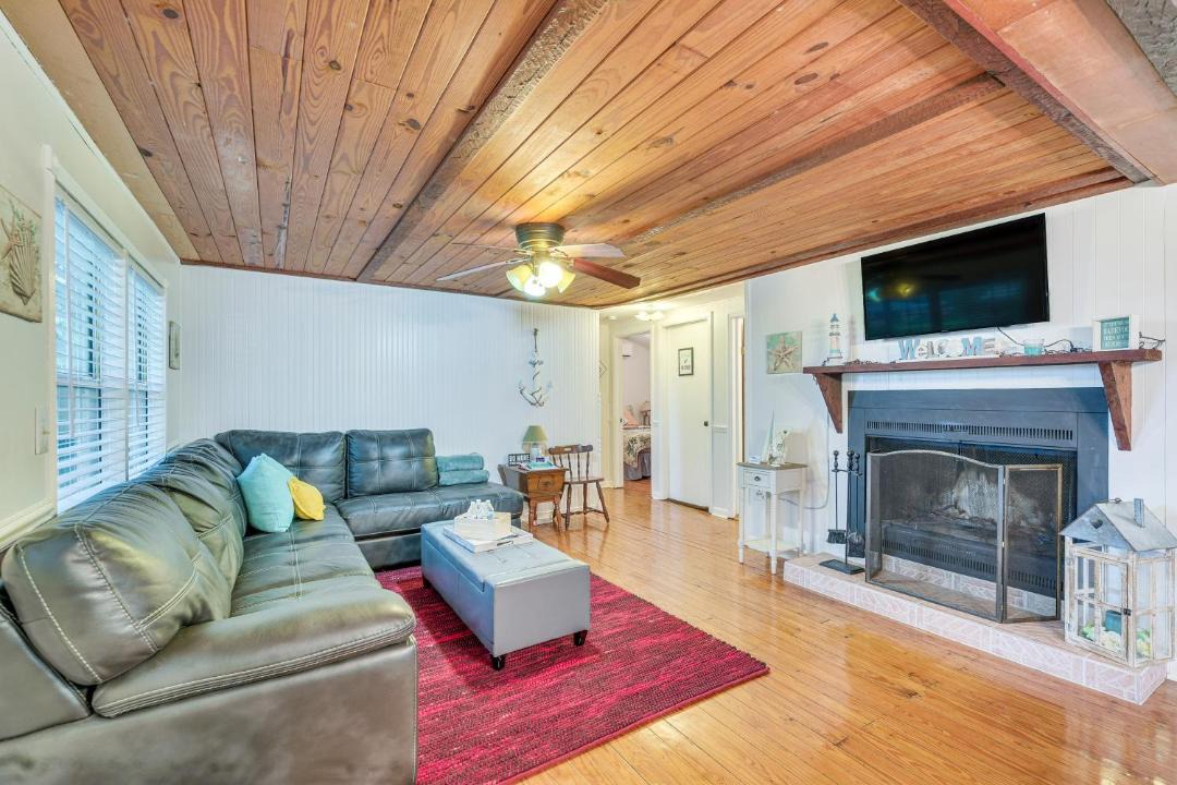 Photo of Livingroom in Inglis