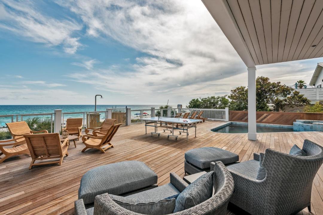 Photo of Patio Balcony in Kiska Beach
