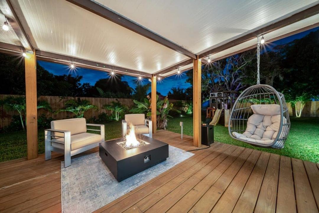 Photo of Patio Balcony in Golden Glades