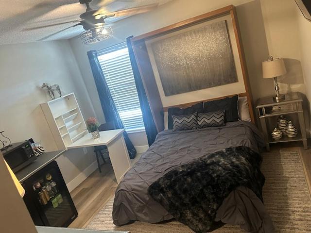 Photo of Bedroom in Trailer Estates