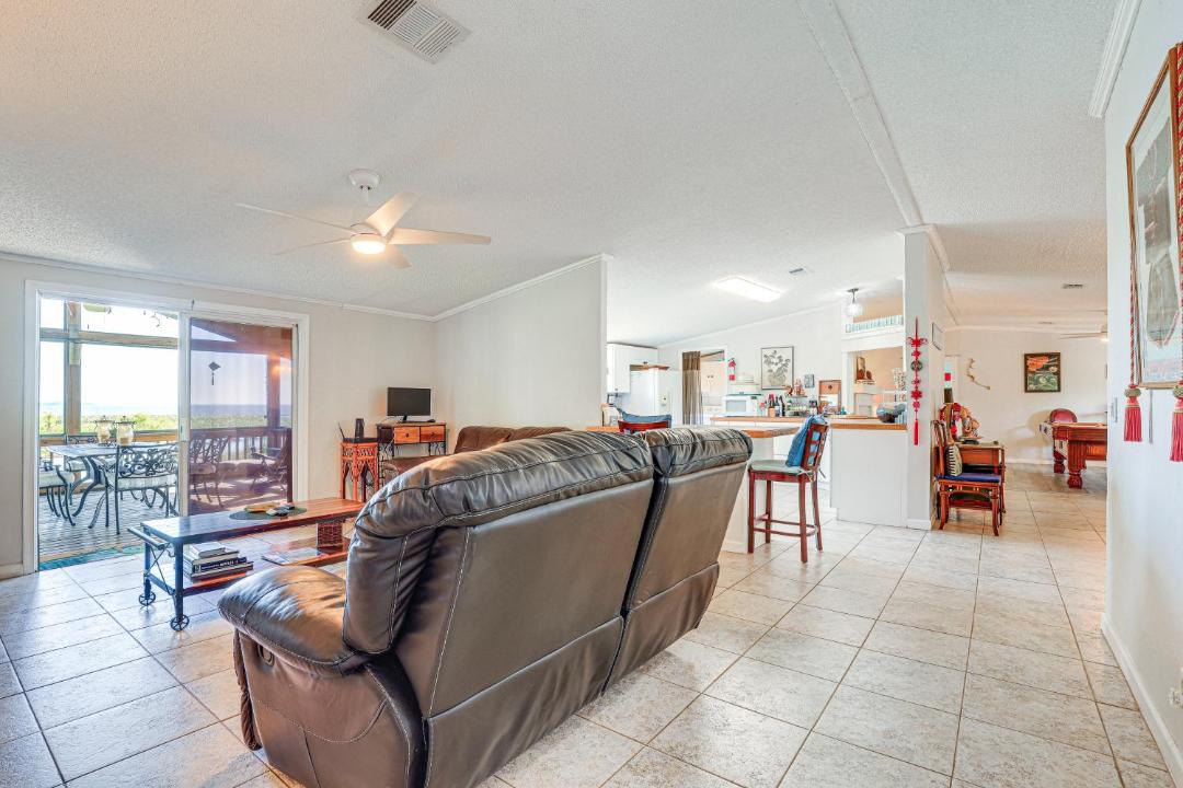 Photo of Livingroom in Highland