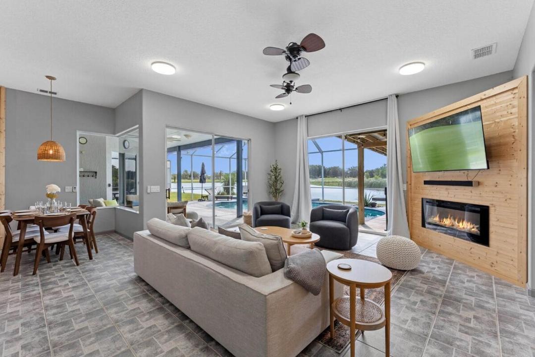 Photo of Livingroom in Ridgewood Lakes