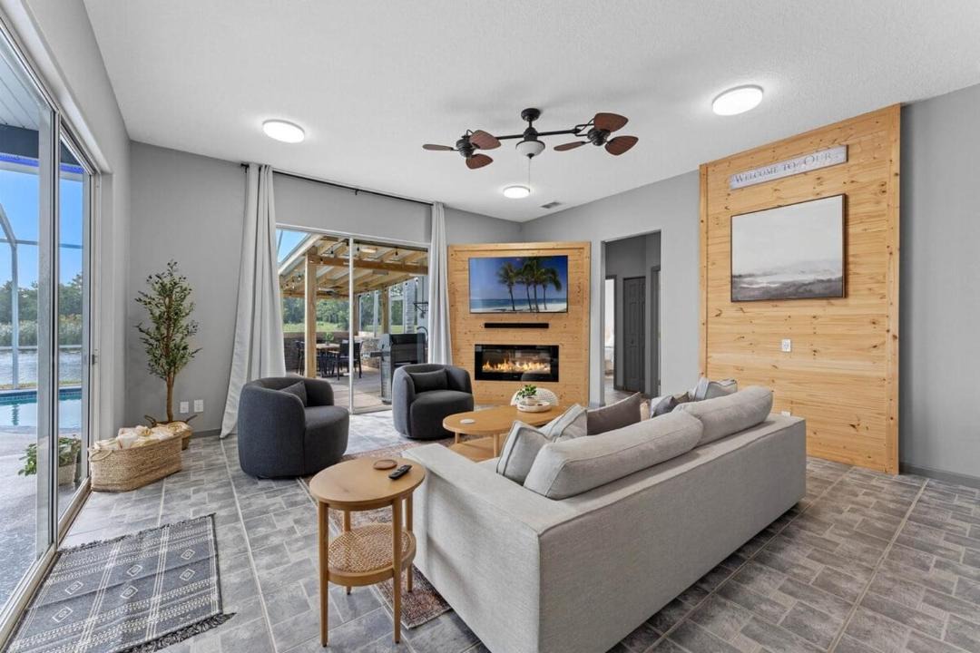 Photo of Livingroom in Ridgewood Lakes