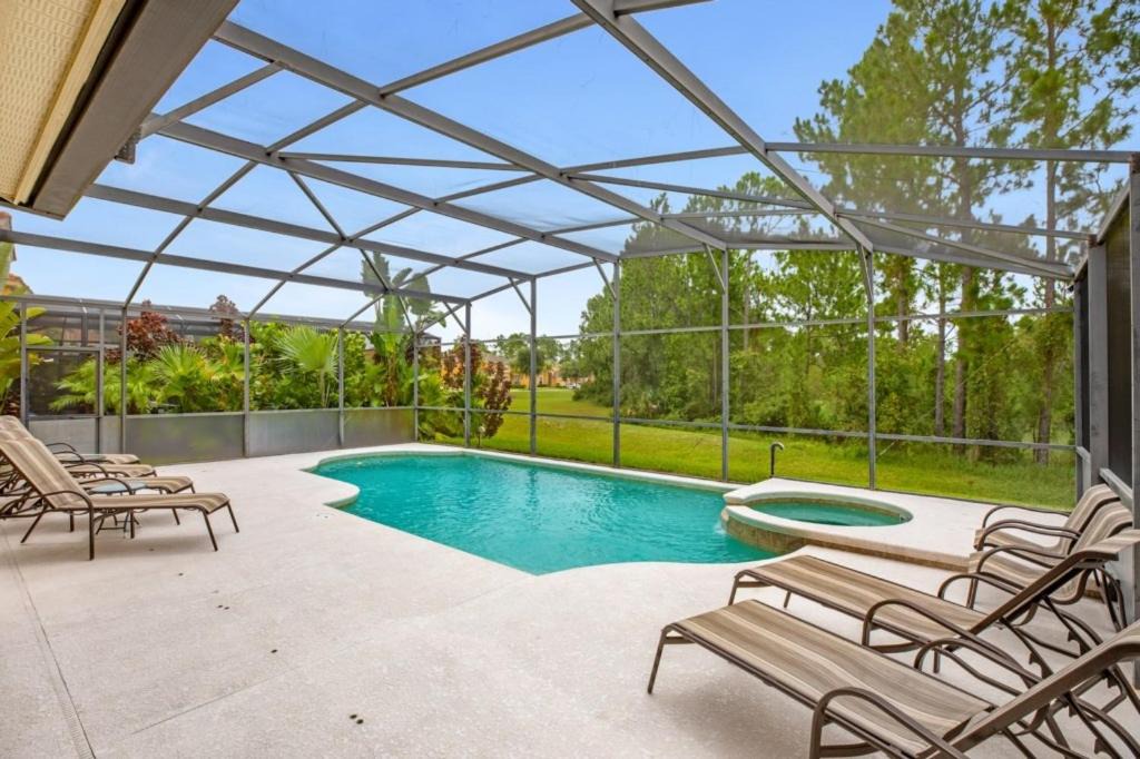 Photo of Patio Balcony in Watersong