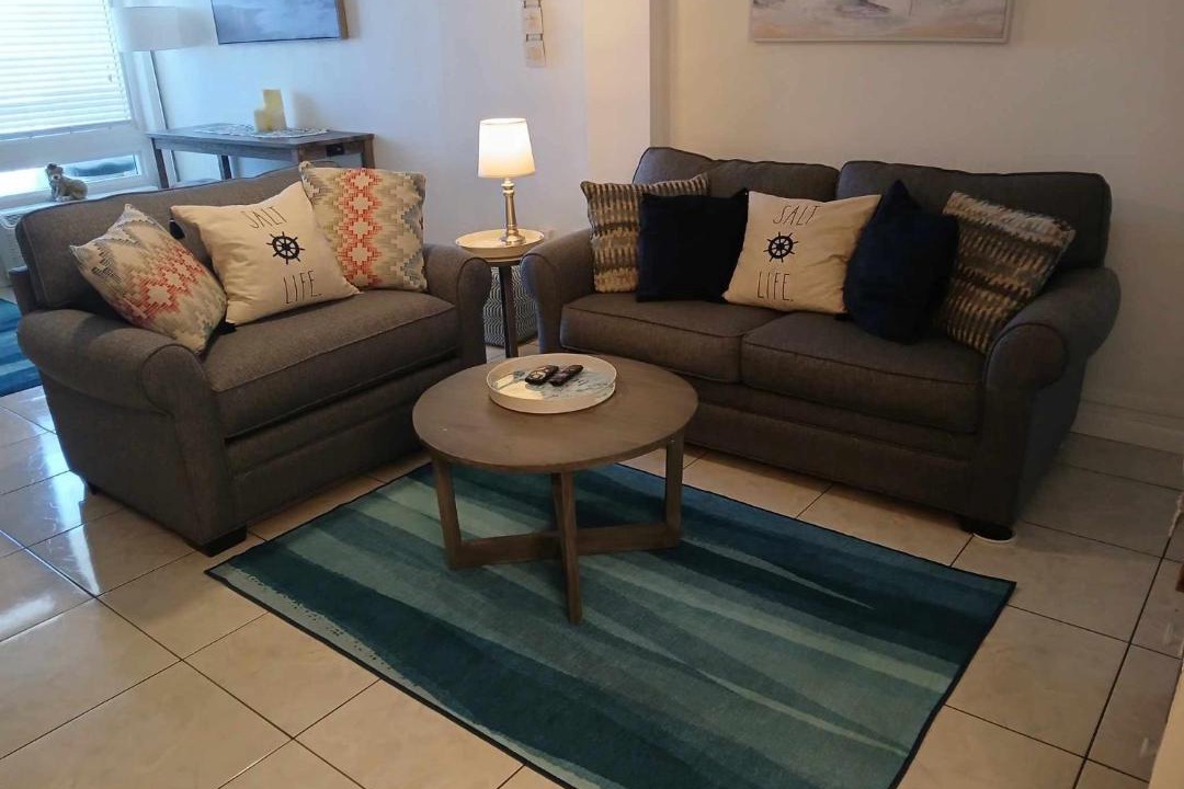 Photo of Livingroom in South Peninsula Historic District