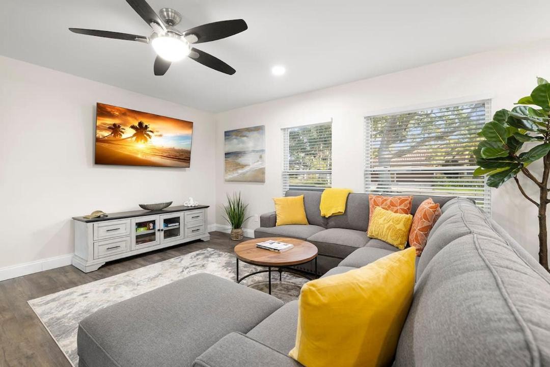Photo of Livingroom in Harbor Bluffs