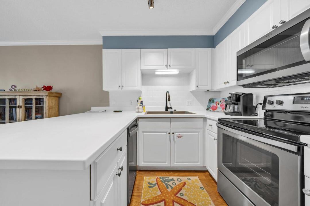 Photo of Kitchen in Gulf Place