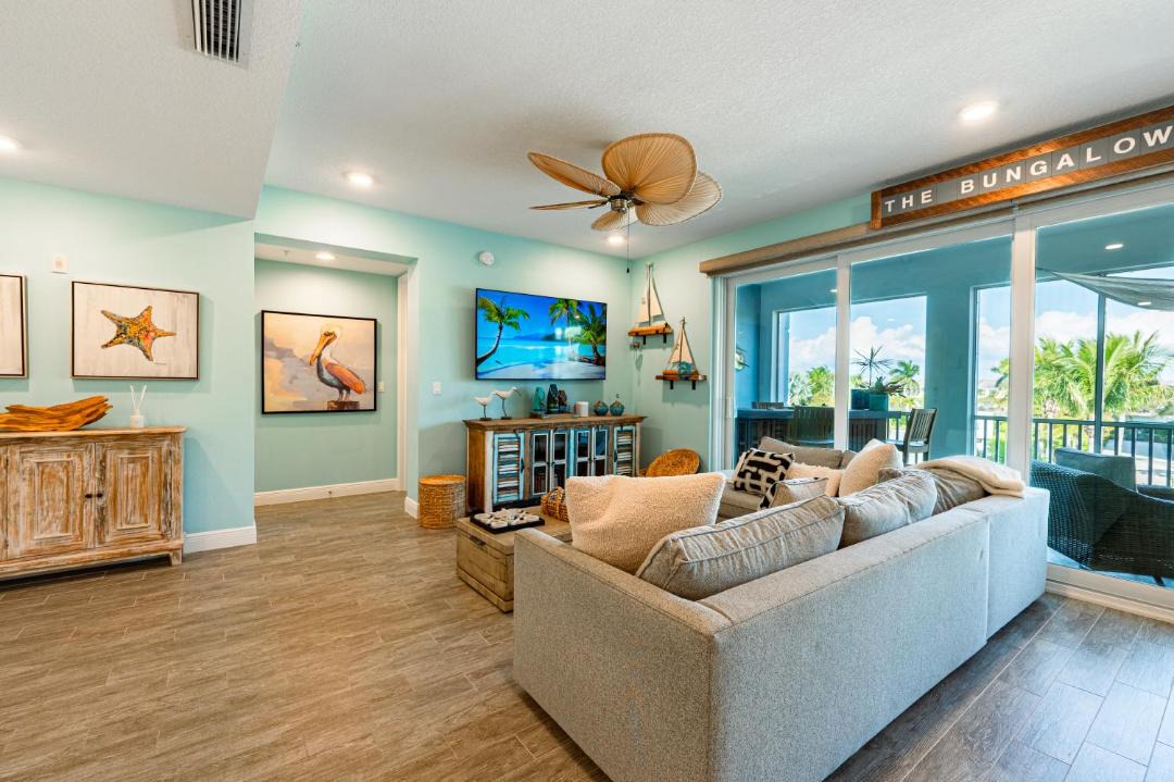 Photo of Livingroom in Whitney Beach