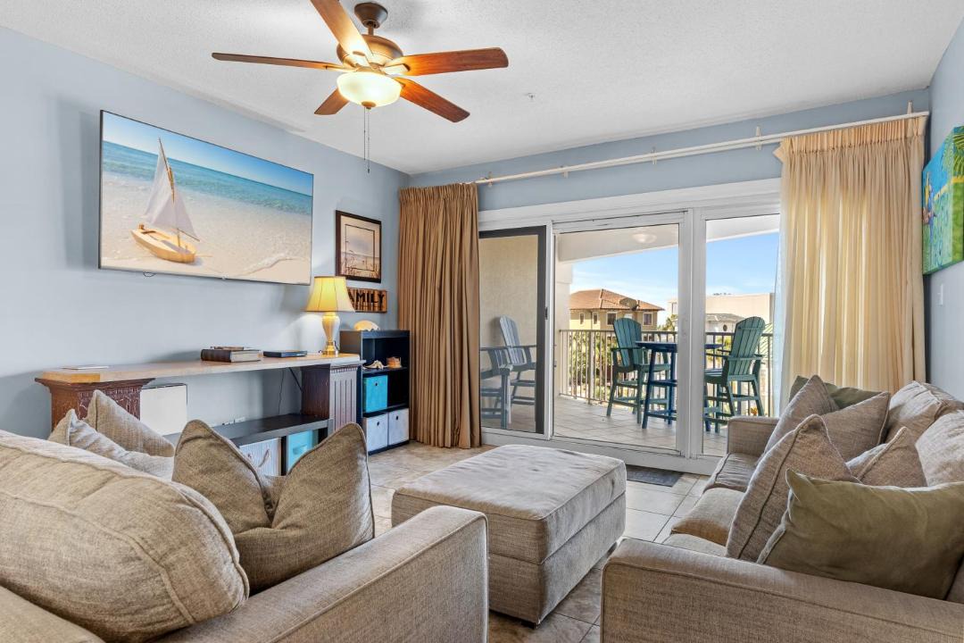 Photo of Livingroom in Miramar Beach