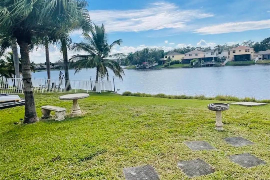 Photo of Outdoor in Pembroke Pines
