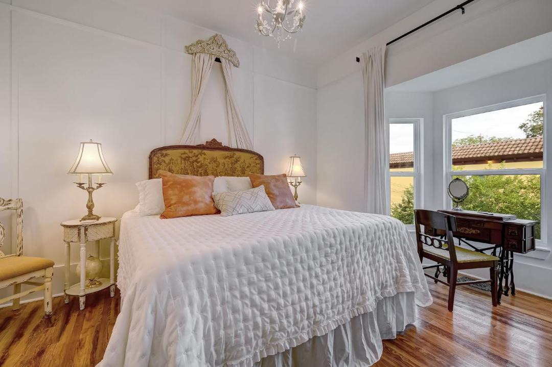 Photo of Bedroom in Downtown Historic District