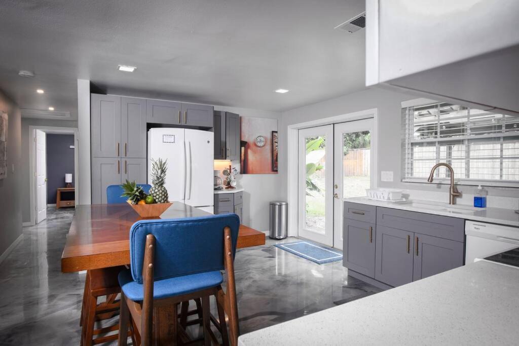 Photo of Kitchen in Seffner Community Alliance