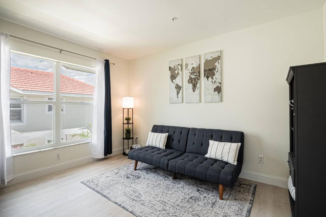 Photo of Livingroom in Naples