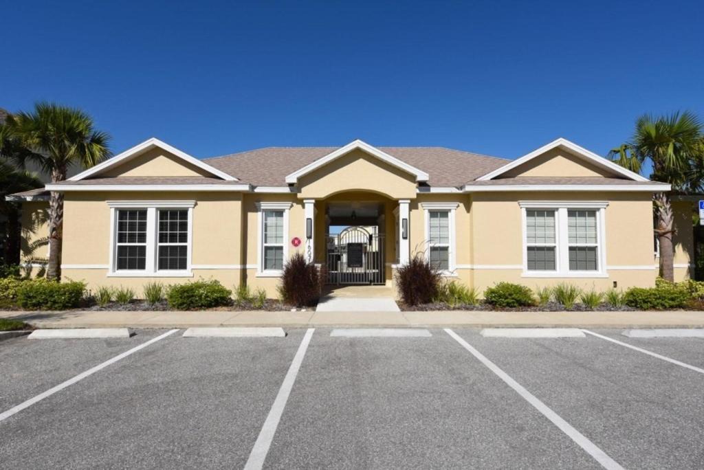 Photo of Buildings in Silver Creek
