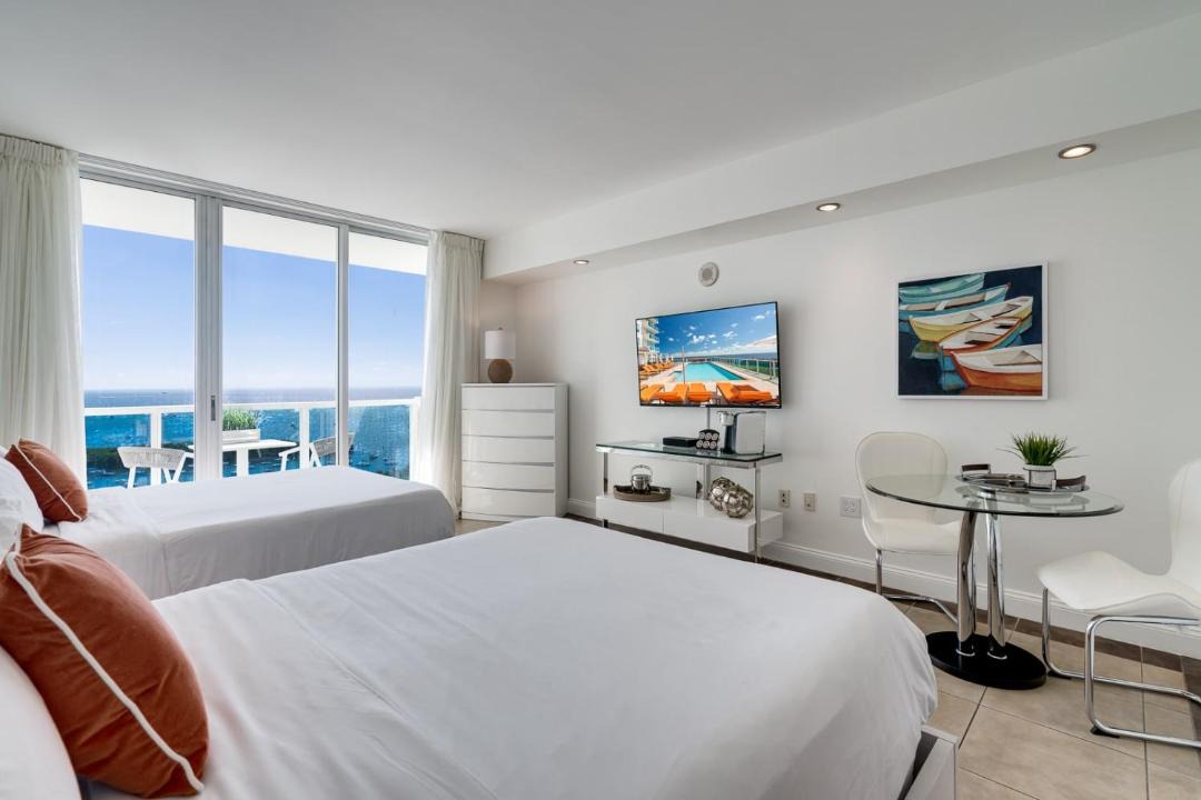 Photo of Bedroom in Coconut Grove