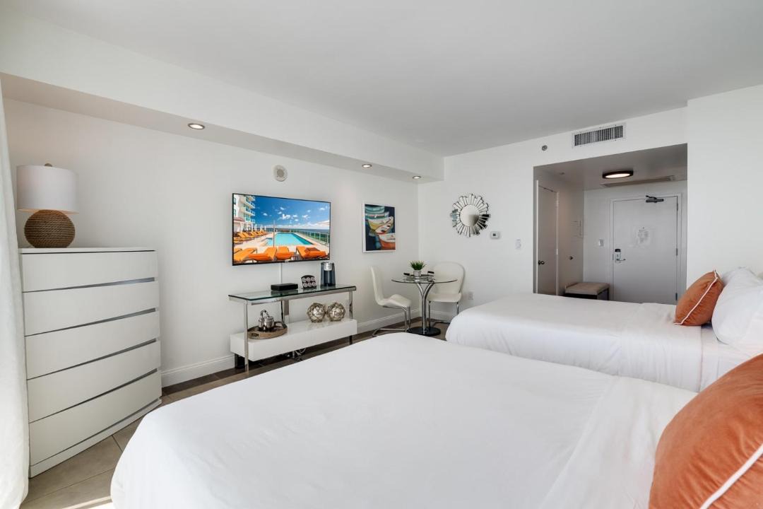 Photo of Bedroom in Coconut Grove
