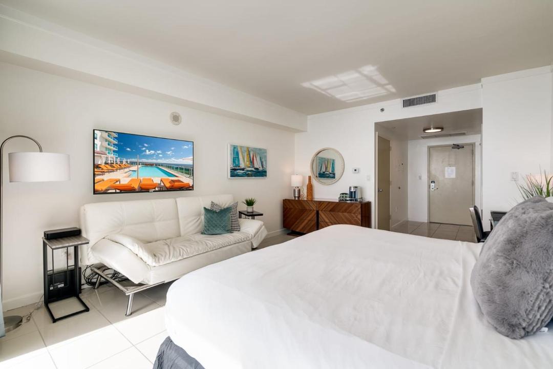 Photo of Bedroom in Coconut Grove