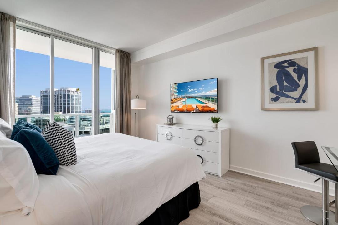 Photo of Bedroom in Coconut Grove