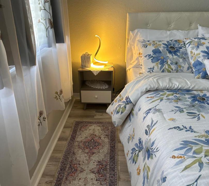 Photo of Bedroom in Sunshine