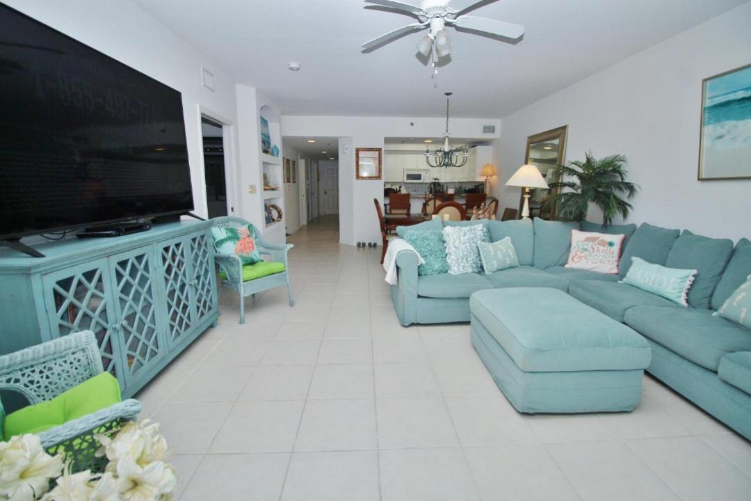 Photo of Livingroom in New Smyrna Beach