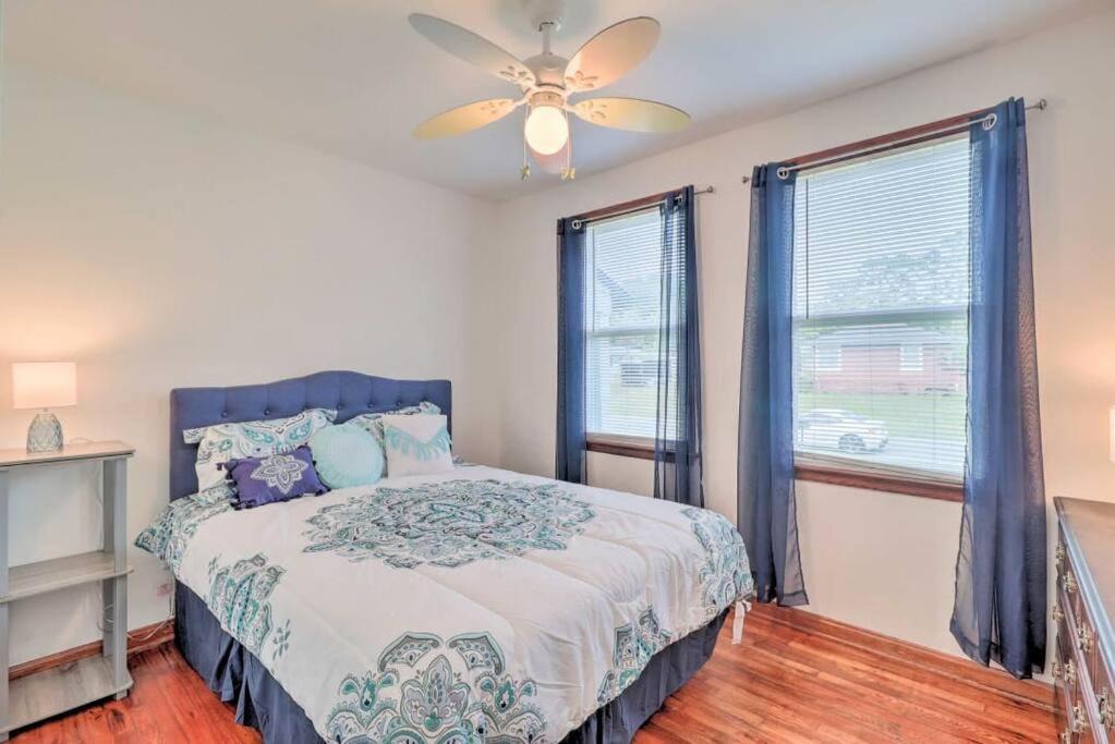 Photo of Bedroom in Lake Forest