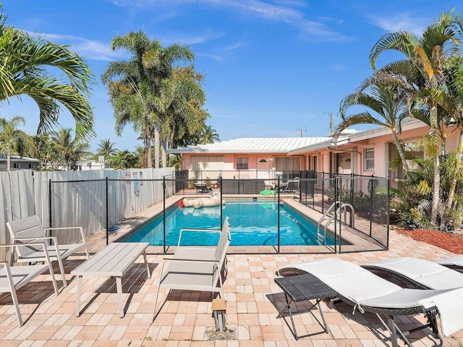 Photo of Others in Coral Ridge Isles