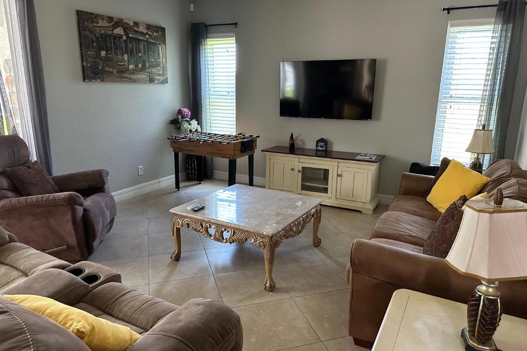 Photo of Livingroom in Caloosahatchee
