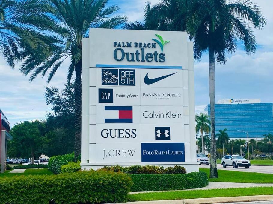 Photo of Buildings in Land of the Presidents