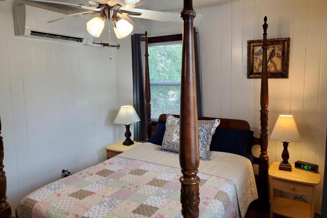 Photo of Bedroom in Avondale
