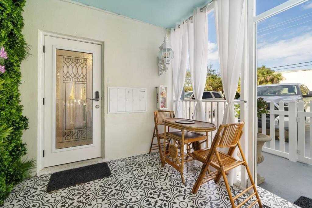 Photo of Patio Balcony in West Palm Beach