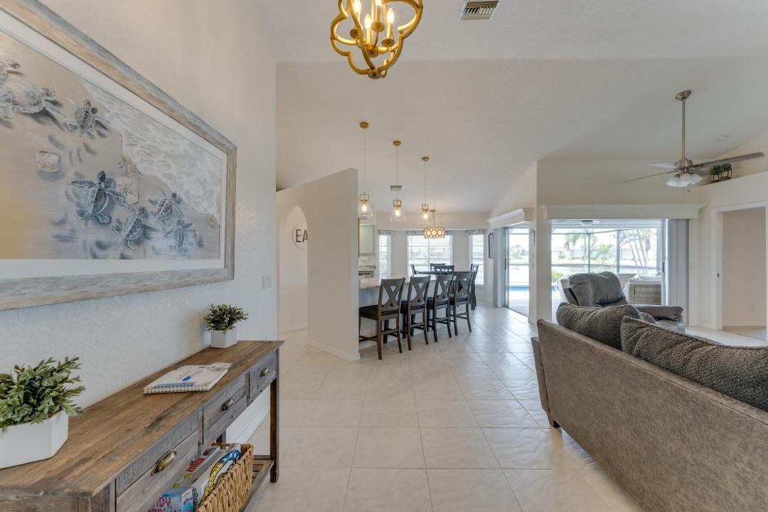 Photo of Livingroom in Burnt Store Isles