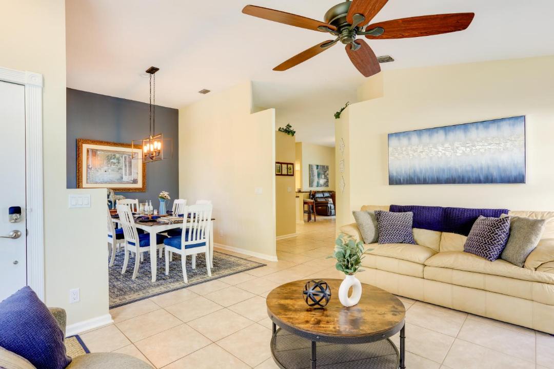 Photo of Livingroom in North Palm Beach Heights
