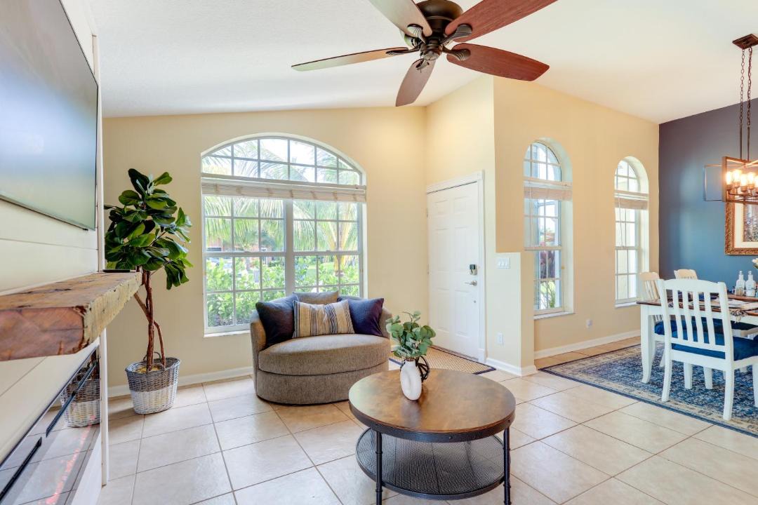 Photo of Livingroom in North Palm Beach Heights
