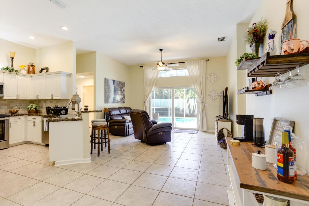 Photo of Livingroom in North Palm Beach Heights