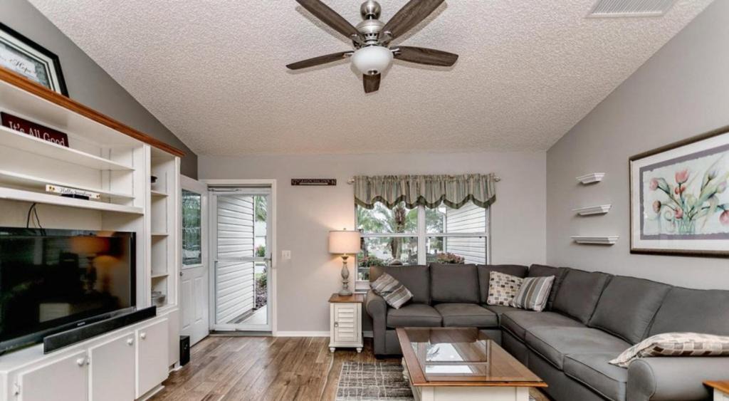 Photo of Livingroom in Caroline