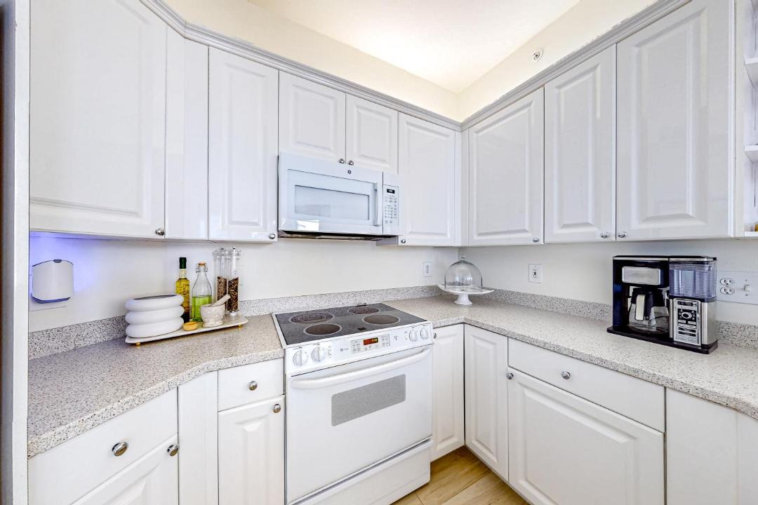 Photo of Kitchen in Vanderbilt Beach