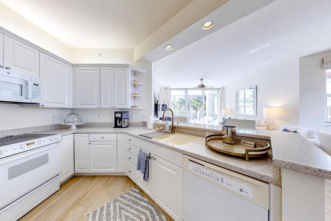 Photo of Kitchen in Vanderbilt Beach