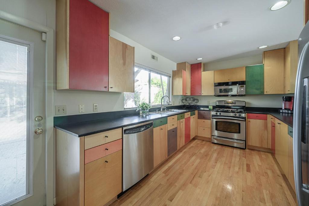 Photo of Kitchen in Bearss Plaza